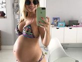 У кого силиконовая грудь есть?