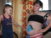 И еще один рисуночек на пузике)30 неделек)
