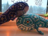 Киты в технике " Африканский цветок"