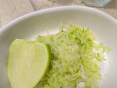Какие салаты с редькой вы готовите?