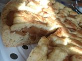 Песочный пирог с яблоками в мультиварке