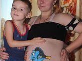 И еще один рисуночек на пузике)30 неделек)
