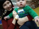 Вот нам уже 7 месяцев))Сегодня у нас двойной праздник в семье , у бабушки еще ДР ))Ура!!!!