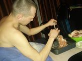 Муж против советской мясорубки.