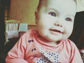 прокололи ушки 2 (фото)