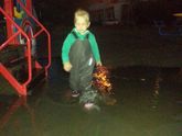 пост про весенних водолазов. а у вас уже тает снег?