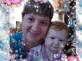 10месяцев дочурке, уже глазки умеем строить