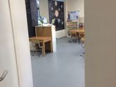 Сфотографировала класс из начальной школы в здании нашего садика