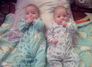 Тимур и Айдар 4 мес.