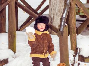 Филлипок играет в снежки.jpg