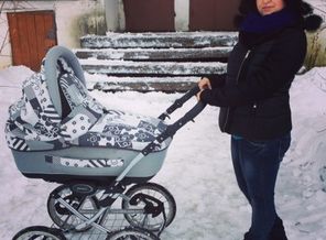 Прогулка с дочей))