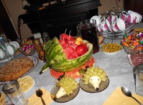 первая резьба по фруктам...есть уже идеи на дальнейшее)