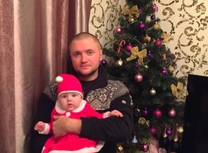 Наша маленькая помощница Санты)))