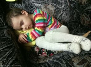 где села, там и уснула)))