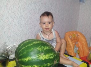 Сыночек с арбузом)