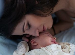 Моя нежность родилась с тобой