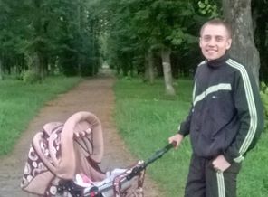 Наша первая прогулочка в парковой зоне.