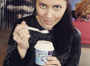 хомячим😋