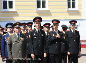 Любимый муж со своими "детишками")