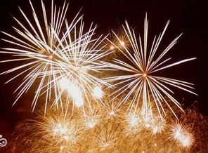 happy_new_year_fireworks-spaces.ru