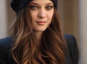 shapki_dlya_devushek_11.jpg