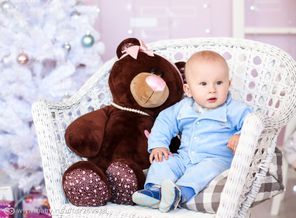 Первый год моего любимого сыночка ))) Судя по выражению лица в будущем он планирует стать депутатом )