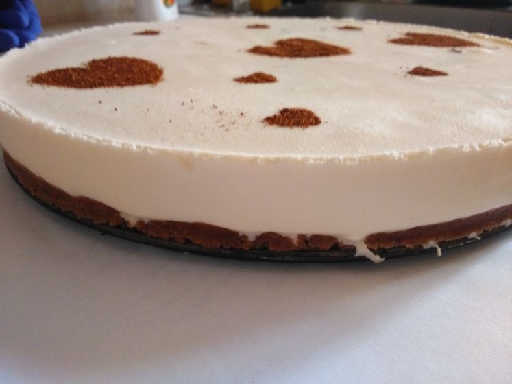 Ну, похвалюсь. Первый чизкейк :)