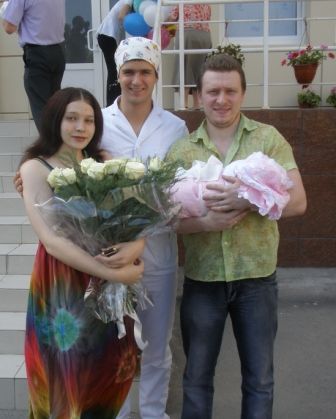 Папочка, дочу только тут оставьте, а то увезете ее еще