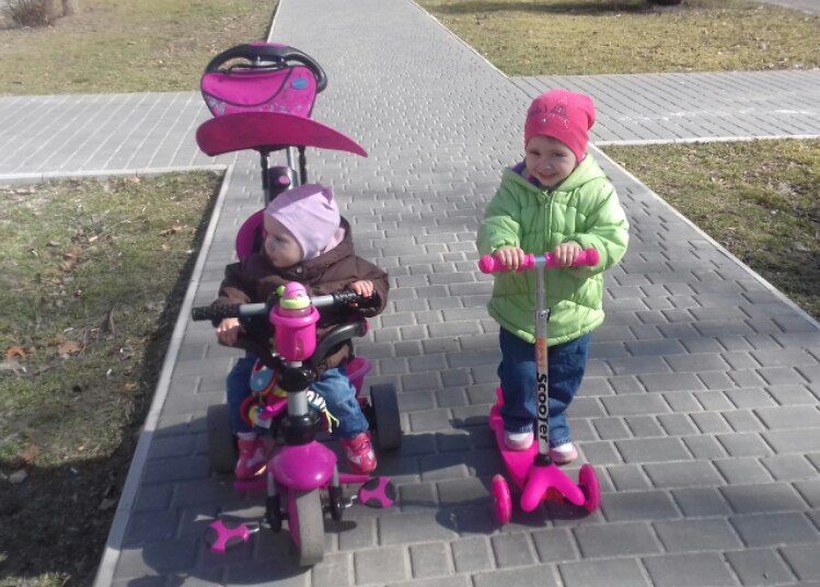 Мои любимые доченьки☺