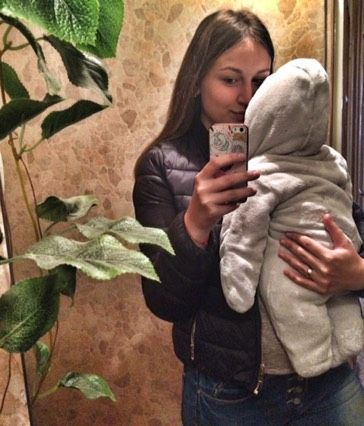 Моя любимая принцесса❤️❤️❤️На улице