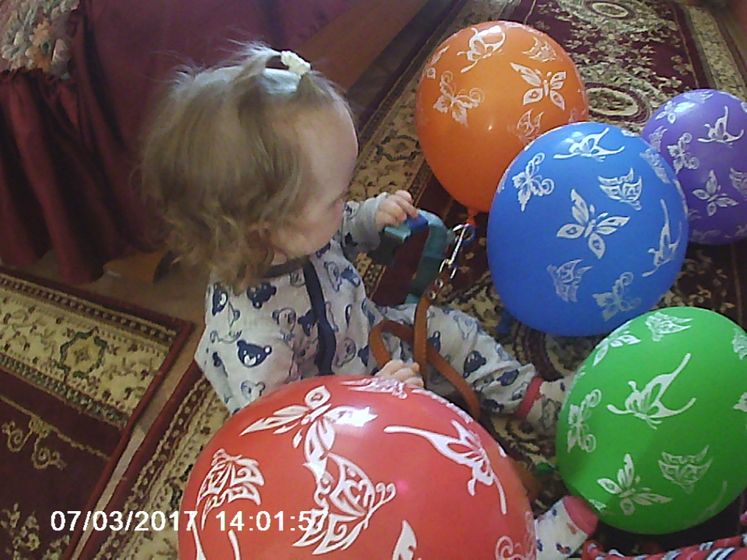 "Анечке 1 годик 1 месяц"