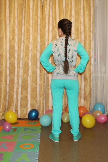 Спортивный костюмчик и шапки