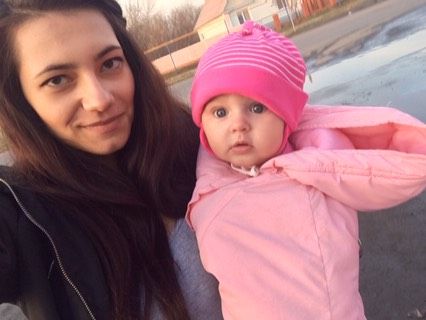 Скоро нам 6))