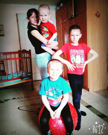 Ой вот я и вернулась...Давненько сюда не заходила...