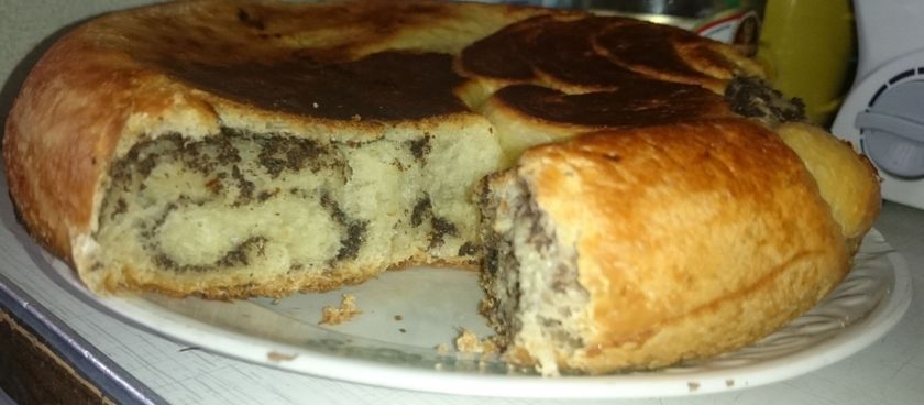 Маковый дрожжевой рулет в мультиварке