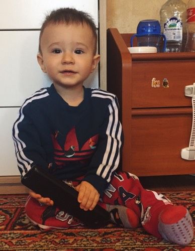 Сегодня нам 1 год