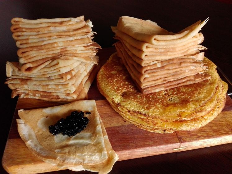 Вот и мы немного блинов испекли