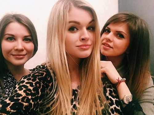Все так же подругам