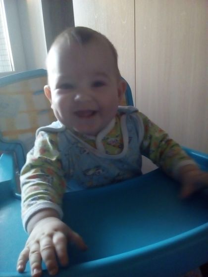 8 месяцев))