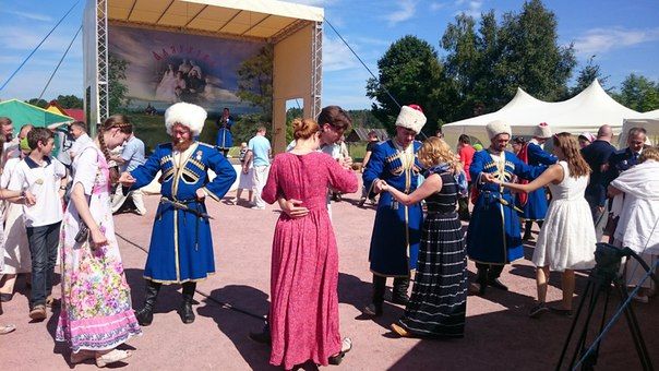Немного лета. Царские дни в Аляухово