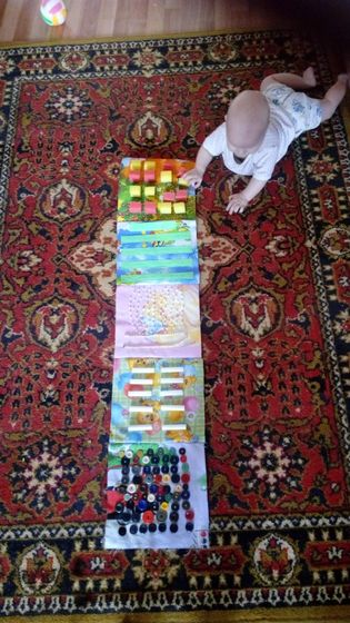 Массажный коврик для ножек и ладошек деткам, давно мечтала сделать и вот готово! как вам