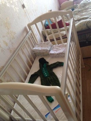 Собрали кроватку!