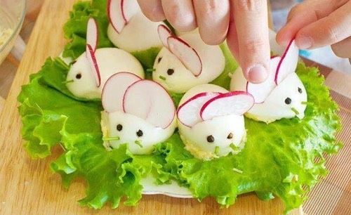 КАК ПОДАТЬ ЯЙЦА ДЕТЯМ