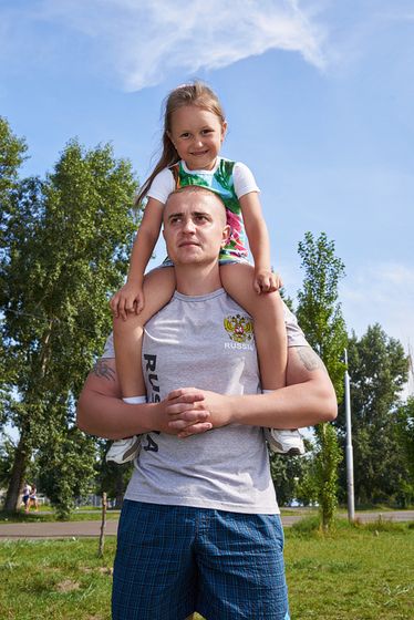 папа, мама, я -спортивная семья! Фото