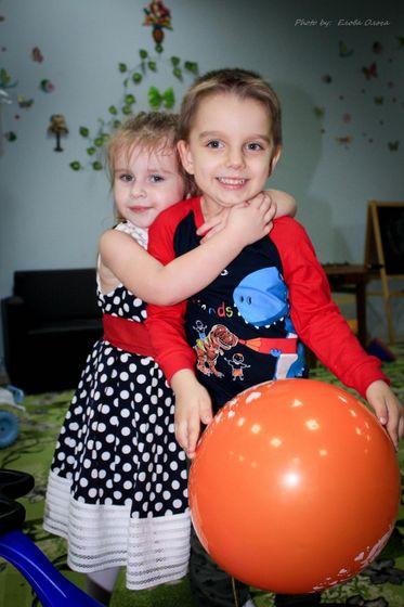 Кому-то сегодня 1 месяц... и 3 года)))))