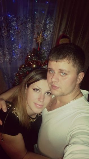 Кому-то сегодня 1 месяц... и 3 года)))))