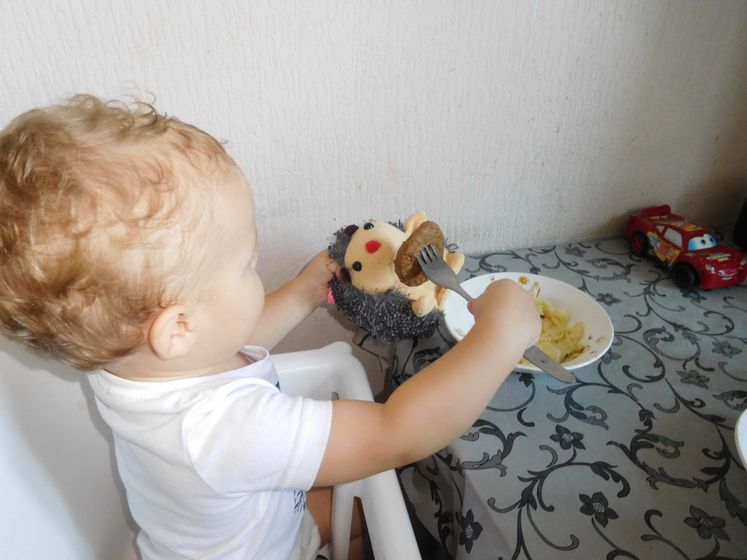 Немного фото моих деток)) Снег в Омске, почему так быстро((