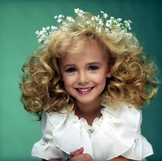 JonBenet Patricia Ramsey( 6 august 1990- december, 25 1996)ДжонБенет Рэмси