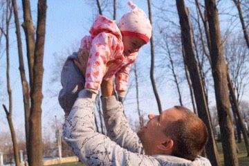 Какая крутая погода сегодня была, гуляли всем семейством в парке Горького;)