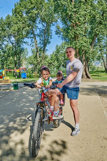 папа, мама, я -спортивная семья! Фото